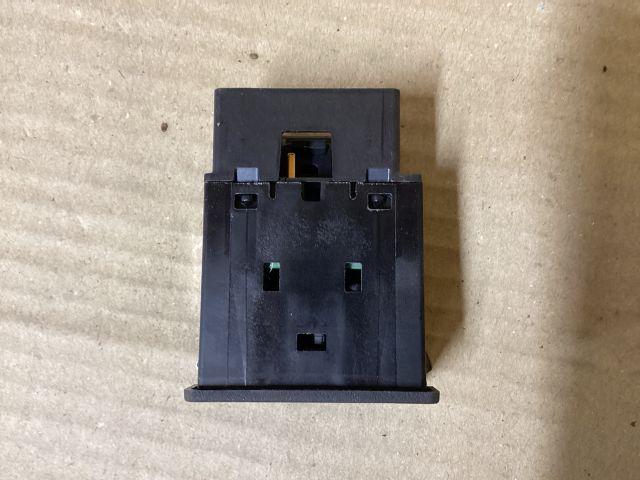 bontott VW PASSAT B8 Légzsák Kapcsoló