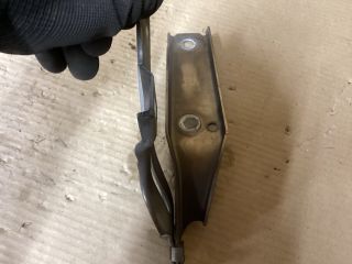 bontott VW PASSAT B8 Motorháztető Bal Zsanér