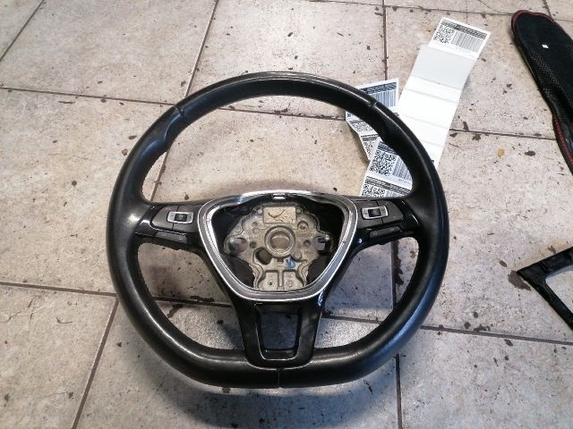 bontott VW PASSAT B8 Multikormány