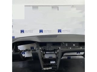 bontott VW PASSAT B8 Műszerfal Héj