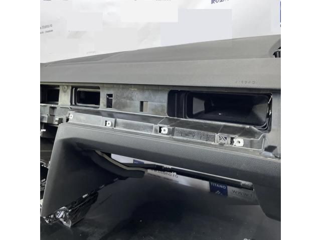 bontott VW PASSAT B8 Műszerfal Héj