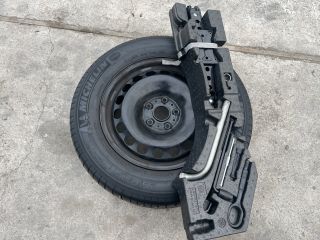 bontott VW PASSAT B8 Pótkerék Szerszámtartó