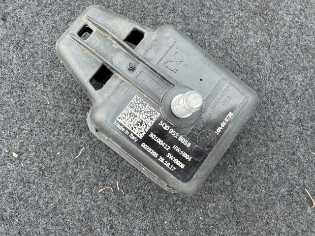 bontott VW PASSAT B8 Riasztó Hangszóró