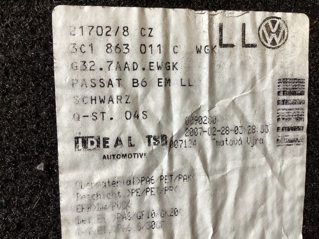 bontott VW PASSAT B8 Szőnyeg Szett