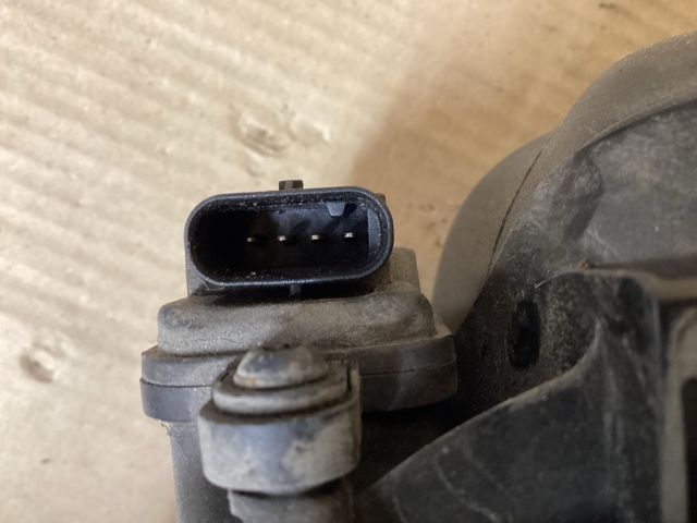 bontott VW PASSAT B8 Tankajtó