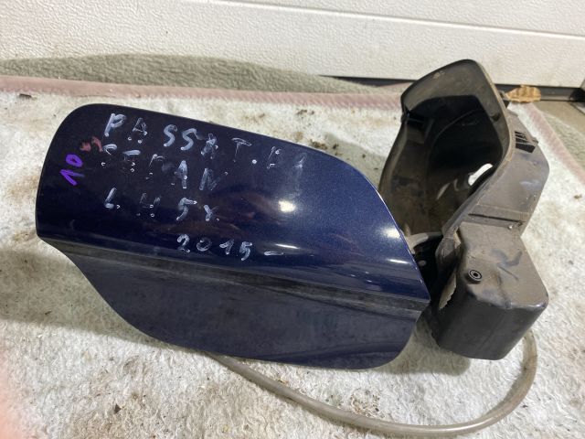 bontott VW PASSAT B8 Tankajtó