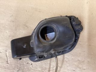 bontott VW PASSAT B8 Tankajtó