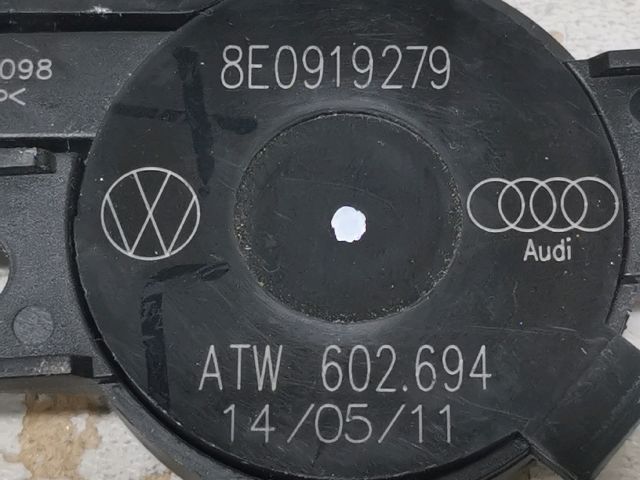 bontott VW PASSAT B8 Tolatóradar Hangszóró