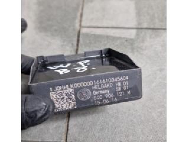 bontott VW PASSAT B8 Üzemanyag Befecskendező Vezérlő