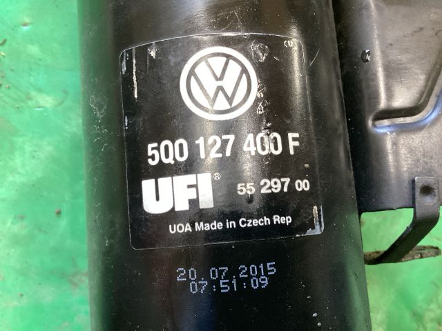 bontott VW PASSAT B8 Üzemanyagszűrő Ház