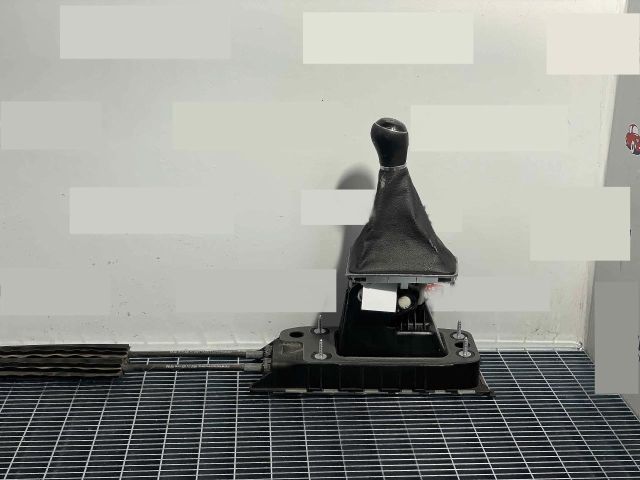 bontott VW PASSAT B8 Váltógomb