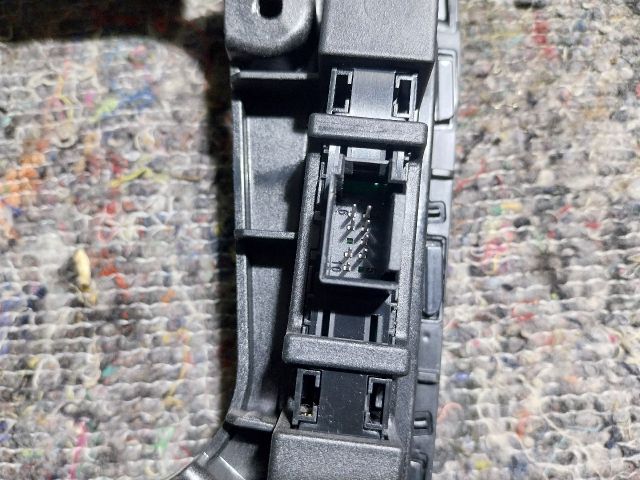 bontott VW PASSAT B8 Váltókar Keret