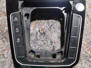 bontott VW PASSAT B8 Váltókar Keret