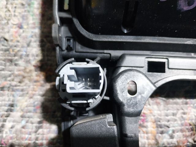 bontott VW PASSAT B8 Váltókar Keret