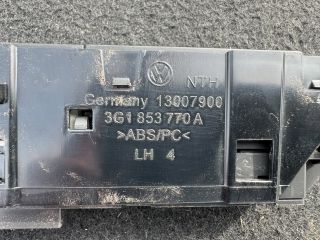 bontott VW PASSAT B8 Vészvillogó Kapcsoló