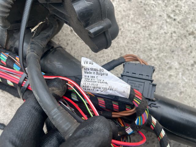 bontott VW PASSAT B8 Vonóhorog