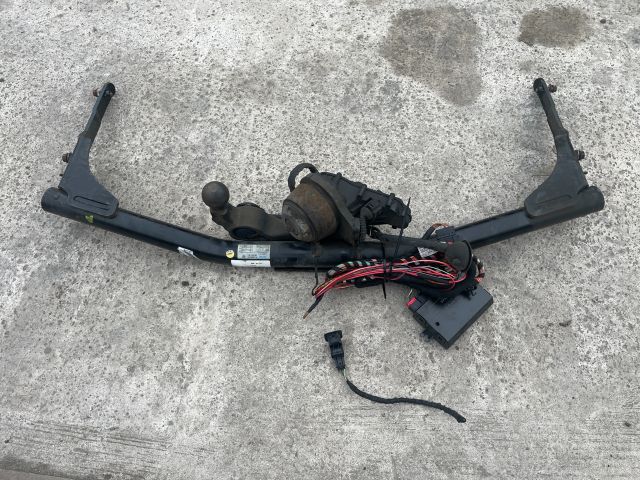 bontott VW PASSAT B8 Vonóhorog