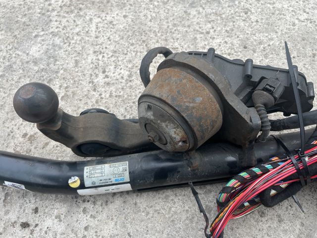 bontott VW PASSAT B8 Vonóhorog