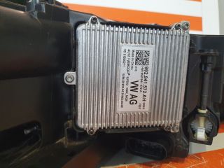 bontott VW PASSAT B9 Variant Bal Fényszóró