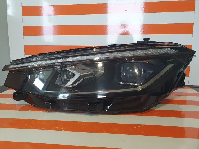 bontott VW PASSAT B9 Variant Bal Fényszóró