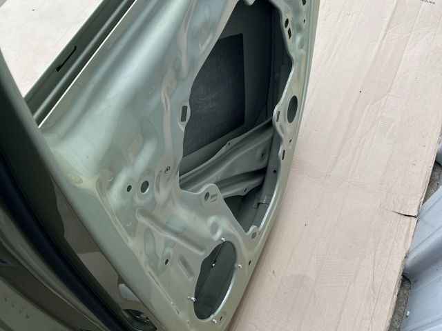 bontott VW PASSAT B9 Variant Jobb hátsó Ajtó (Üres lemez)