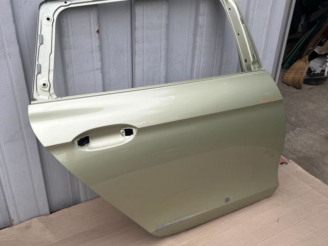 bontott VW PASSAT B9 Variant Jobb hátsó Ajtó (Üres lemez)