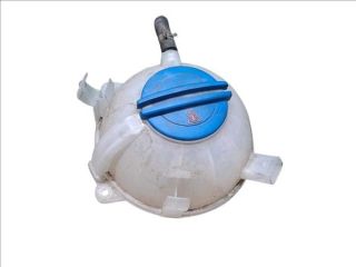 bontott VW PASSAT CC Kiegyenlítő Tartály