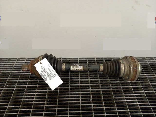 bontott VW PASSAT CC Bal Féltengely