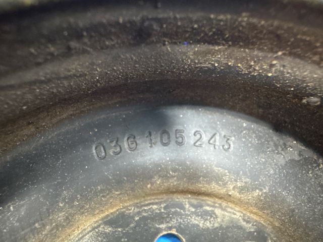 bontott VW PASSAT CC Főtengely Szíjtárcsa