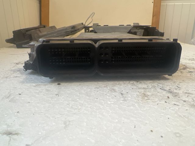 bontott VW PASSAT CC Motorvezérlő