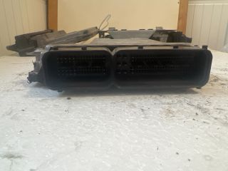 bontott VW PASSAT CC Motorvezérlő