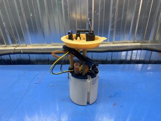 bontott VW PASSAT CC Üzemanyag Szivattyú