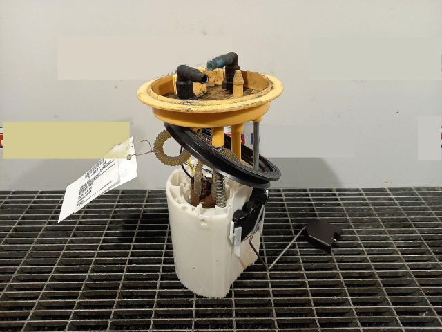 bontott VW PASSAT CC Üzemanyag Szivattyú