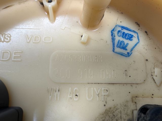 bontott VW PASSAT CC Üzemanyag Szivattyú