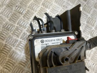 bontott VW PASSAT CC ABS Kocka