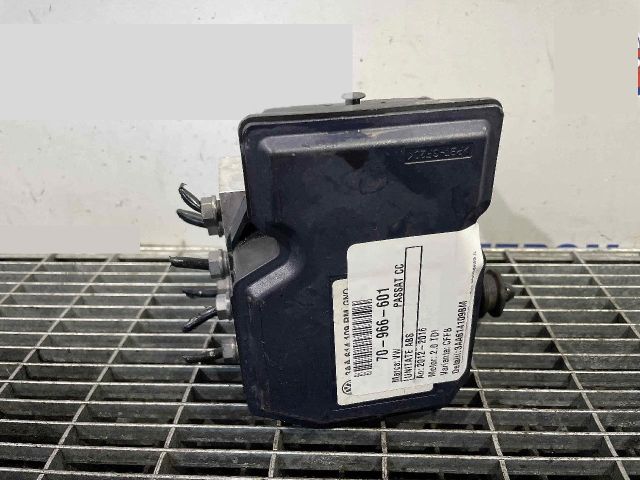 bontott VW PASSAT CC ABS Kocka