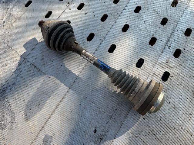 bontott VW PASSAT CC Bal Féltengely