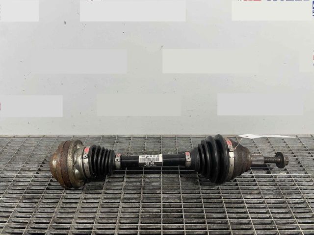 bontott VW PASSAT CC Bal Féltengely