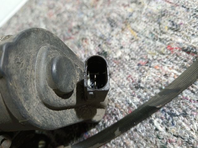 bontott VW PASSAT CC Bal hátsó Féknyereg Munkahengerrel