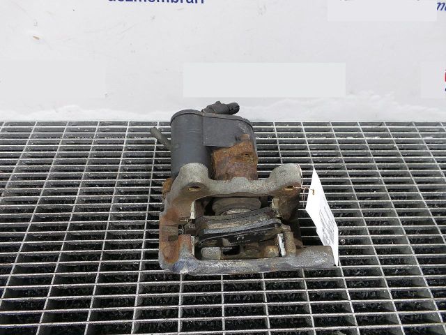 bontott VW PASSAT CC Bal hátsó Féknyereg Munkahengerrel