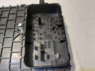 bontott VW PASSAT CC Biztosítéktábla Motortér