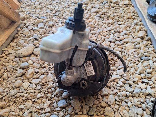 bontott VW PASSAT CC Fékrásegítő