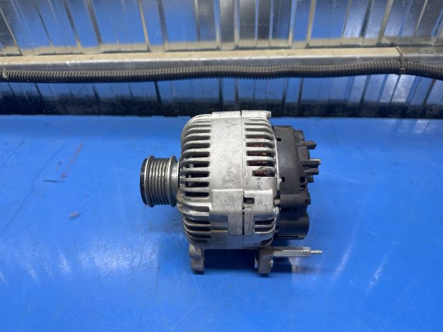 bontott VW PASSAT CC Generátor