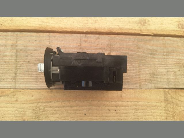 bontott VW PASSAT CC Gyújtáskapcsoló Házzal