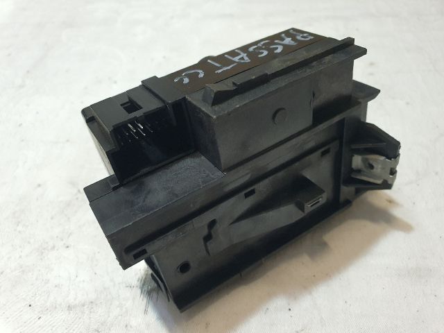 bontott VW PASSAT CC Gyújtáskapcsoló Házzal