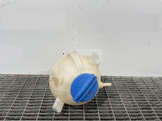 bontott VW PASSAT CC Kiegyenlítő Tartály