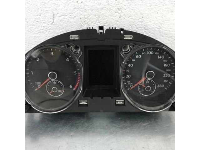 bontott VW PASSAT CC Kilométeróra