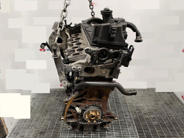 bontott VW PASSAT CC Motor (Fűzött blokk hengerfejjel)