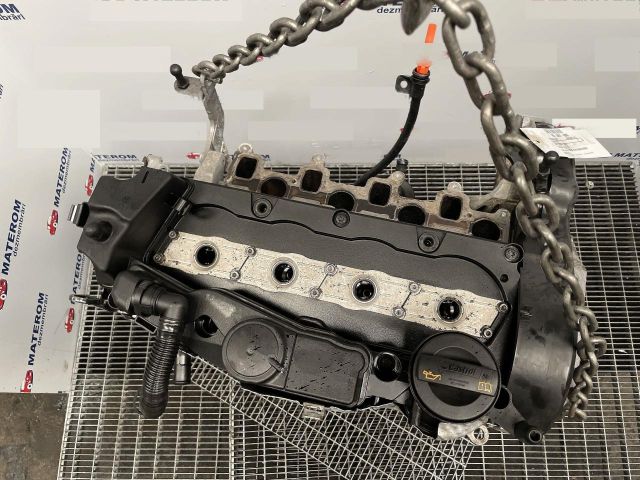 bontott VW PASSAT CC Motor (Fűzött blokk hengerfejjel)