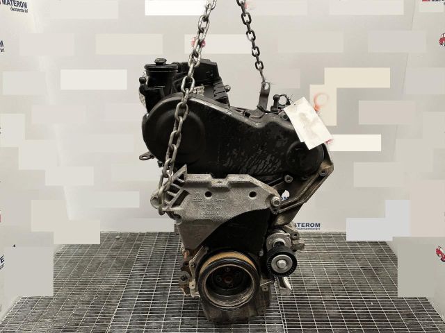 bontott VW PASSAT CC Motor (Fűzött blokk hengerfejjel)